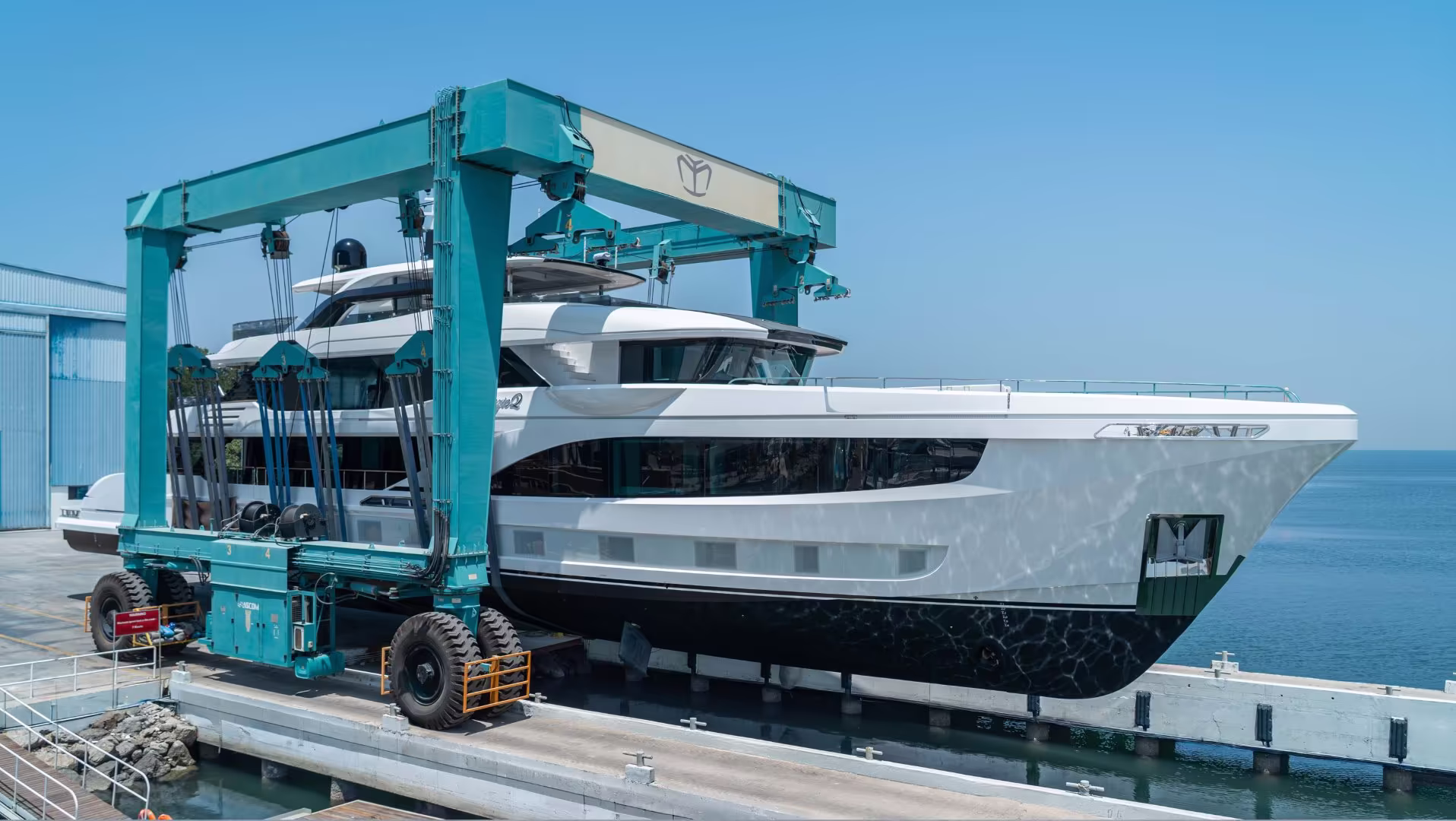 Majesty 145: Zu Wasser gelassen – ein neuer Maßstab für Semi-Custom-Luxus - Neue Boote - Nautische Nachrichten
