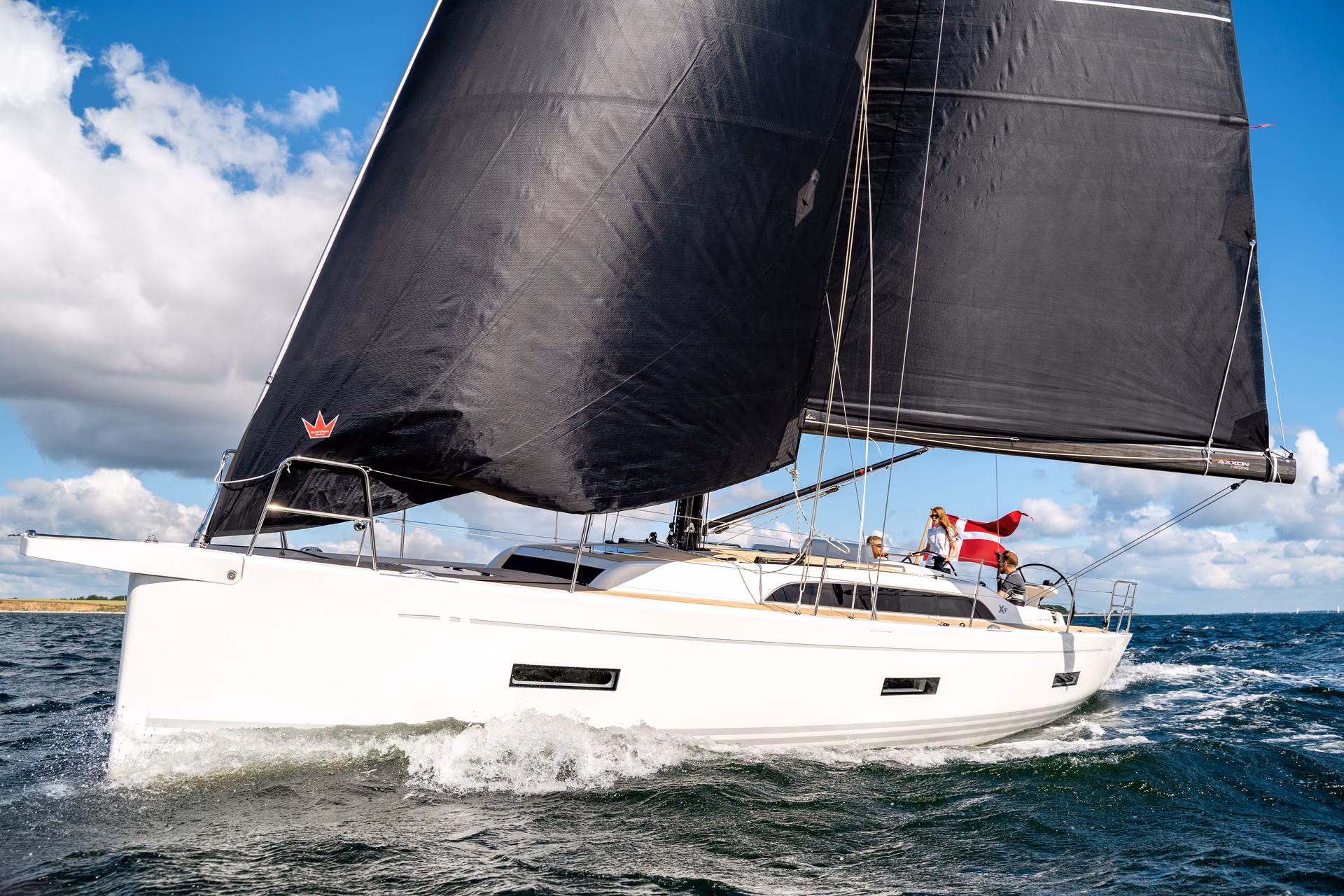 X Yachts X4.0